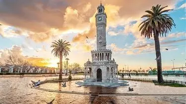 Explore Izmir: A Vibrant City Near Kusadasi